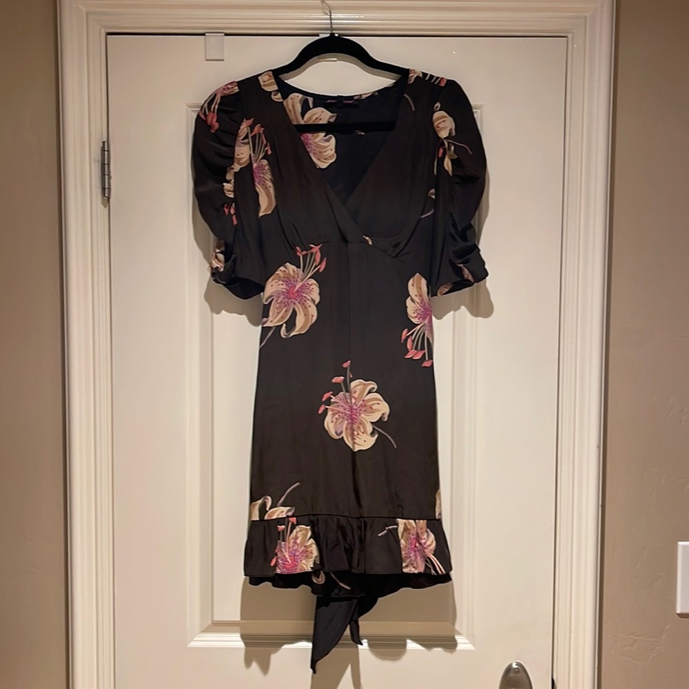 Betsy’s Johnson V neck Floral print dress